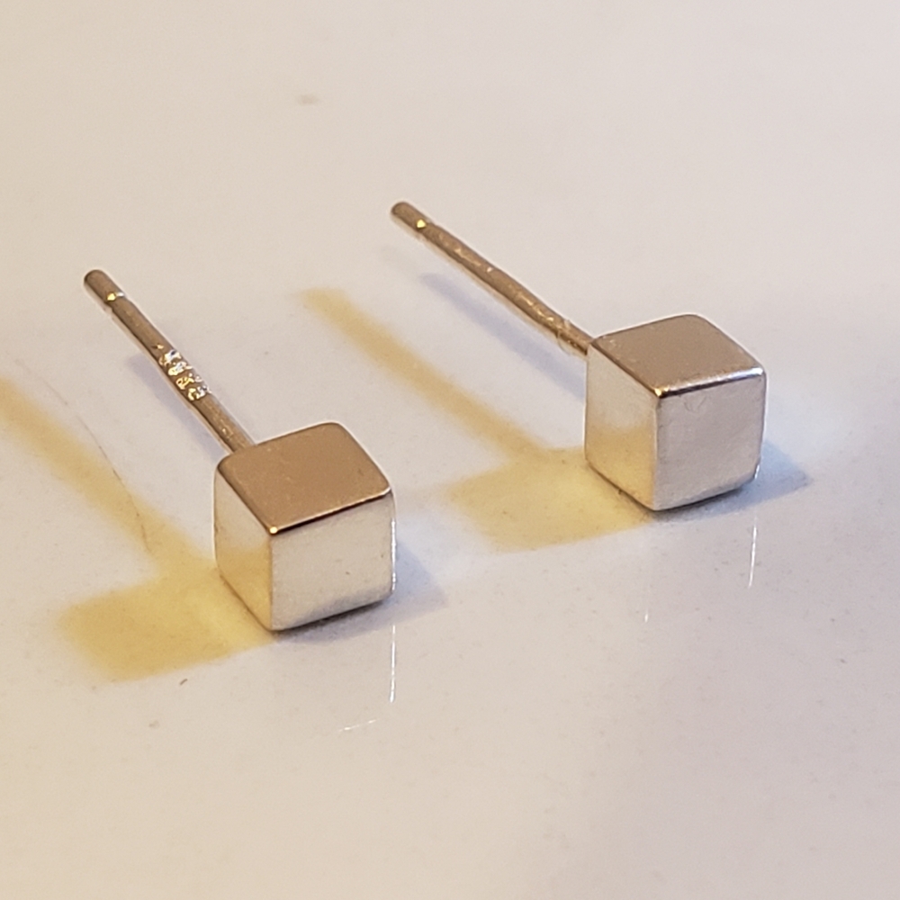 New Sterling Silver Cube Stud Earrings, 4 mm Square